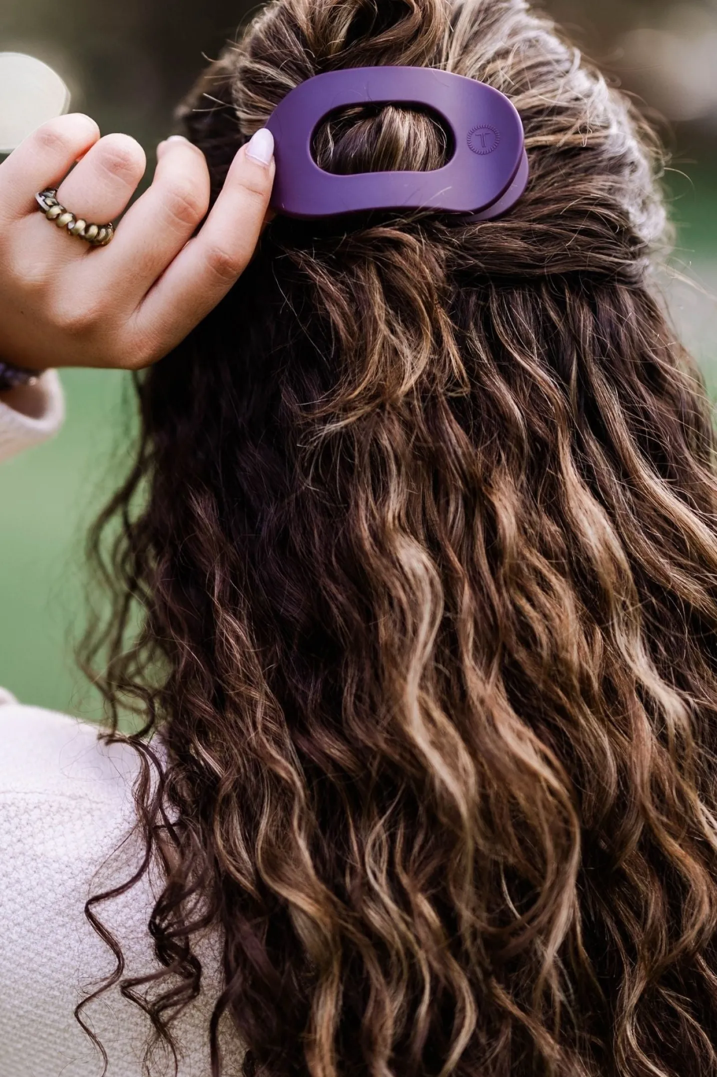 Burgundy Bliss Small Flat Round Hair Clip