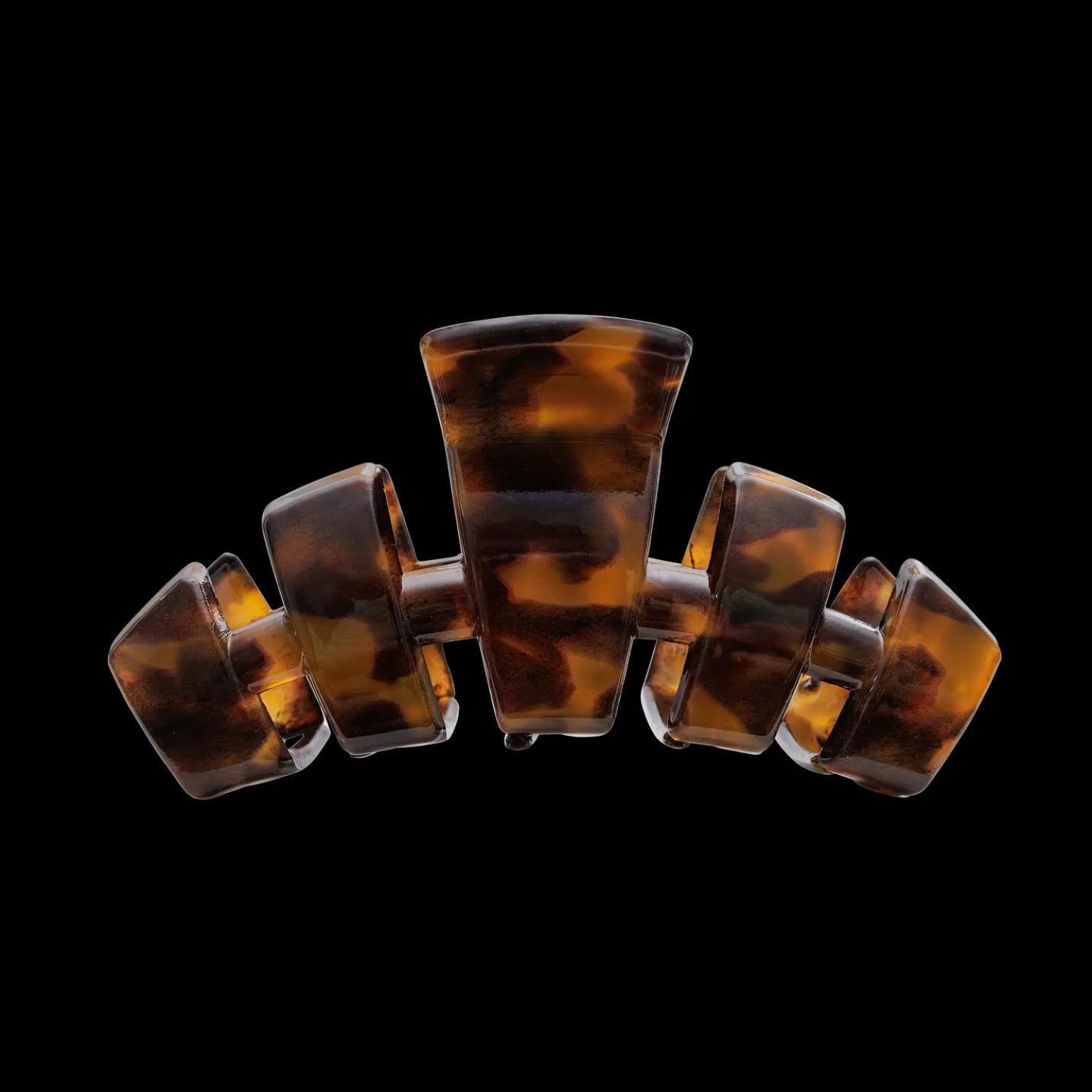 Classic Tortoise Medium Claw Hair Clip